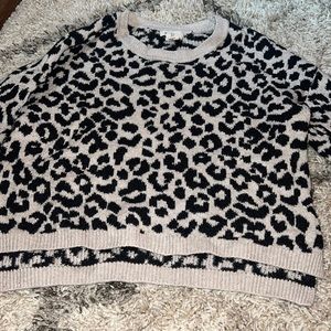 Yes Lola Beige Leopard Cheetah Sweater